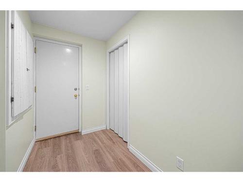 4 West Tower Place, Cochrane, AB - Indoor Photo Showing Other Room