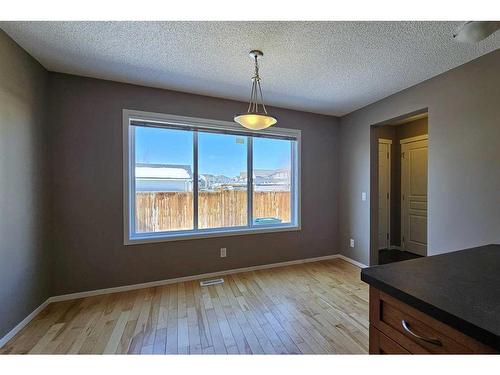 189 Copperstone Terrace Se, Calgary, AB - Indoor Photo Showing Other Room