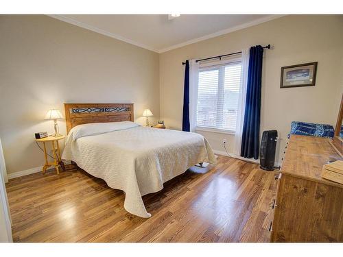 4 Skyline Mews, Claresholm, AB - Indoor Photo Showing Bedroom