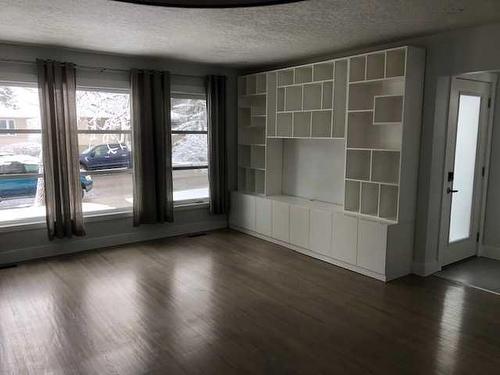 2809 41 Street Sw, Calgary, AB - Indoor Photo Showing Other Room