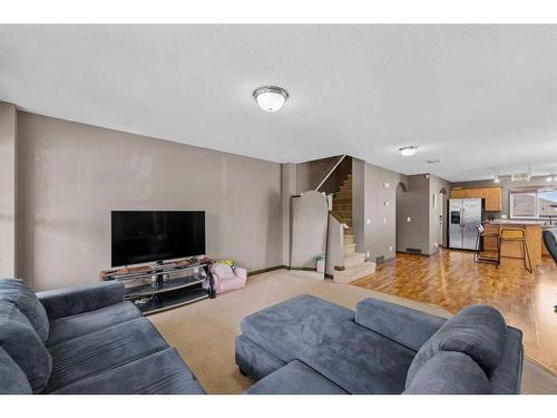 251 Copperfield Heights Se, Calgary, AB - Indoor Photo Showing Living Room
