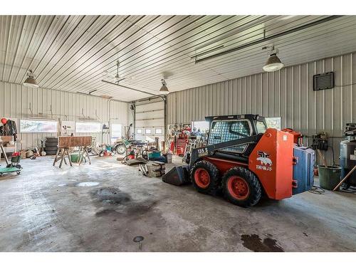 43342 Range Road 183, Rural Camrose County, AB - Indoor Photo Showing Garage
