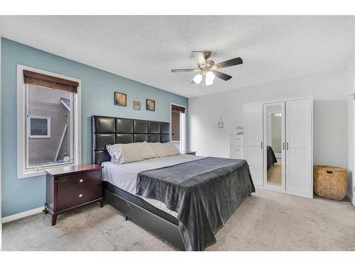 300 Lakeside Greens Crescent, Chestermere, AB - Indoor Photo Showing Bedroom