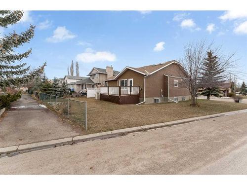 300 Lakeside Greens Crescent, Chestermere, AB - Outdoor