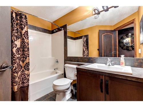 44 Sage Hill Way Nw, Calgary, AB - Indoor Photo Showing Bathroom