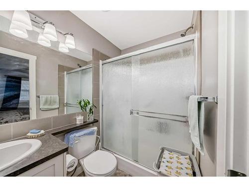 925 Skyview Ranch Grove Ne, Calgary, AB - Indoor Photo Showing Bathroom