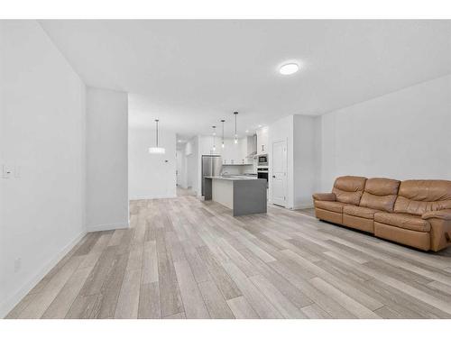 204 Seton Villas Se, Calgary, AB - Indoor Photo Showing Living Room