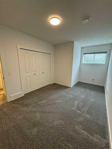 204 Seton Villas Se, Calgary, AB - Indoor Photo Showing Other Room