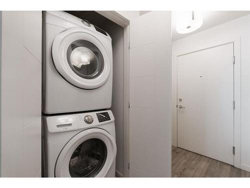 301-317 22 Avenue Sw, Calgary, AB - Indoor Photo Showing Laundry Room