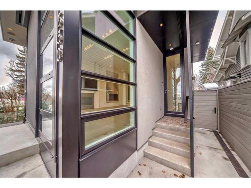 530 Crescent Road Nw, Calgary, AB - Outdoor With Exterior