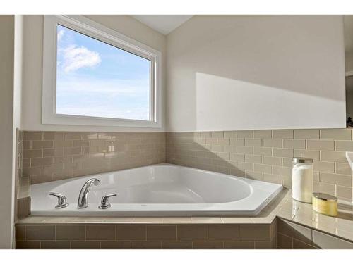 41 Hanson Lane Ne, Langdon, AB - Indoor Photo Showing Bathroom