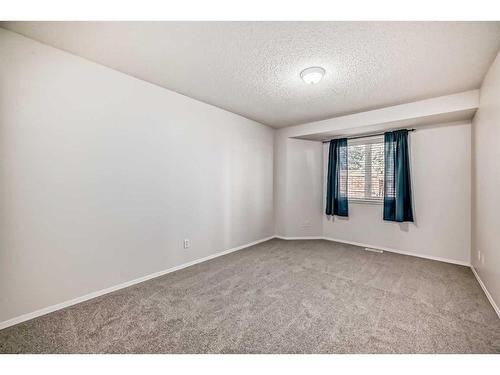 90 Valley Ridge Heights Nw, Calgary, AB - Indoor Photo Showing Other Room