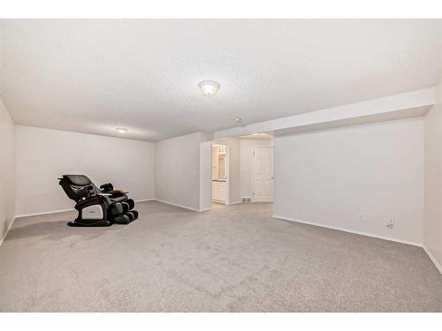 90 Valley Ridge Heights Nw, Calgary, AB - Indoor Photo Showing Other Room