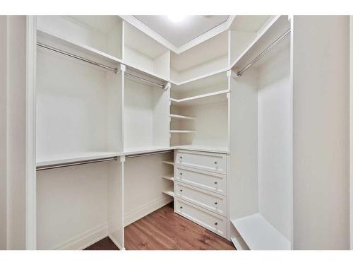 49 Mayfair Road Sw, Calgary, AB - Indoor With Storage
