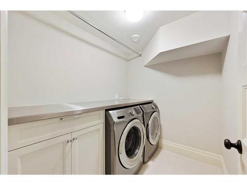 49 Mayfair Road Sw, Calgary, AB - Indoor Photo Showing Laundry Room