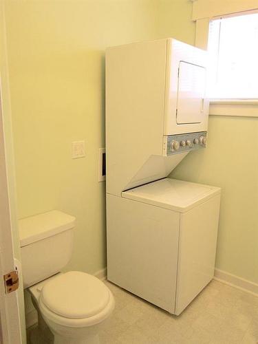 1923 5A Street Sw, Calgary, AB - Indoor Photo Showing Laundry Room