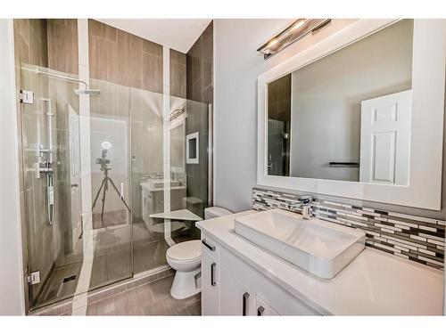 291 Chaparral Drive Se, Calgary, AB - Indoor Photo Showing Bathroom