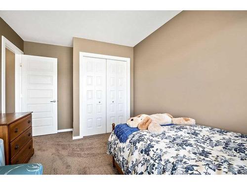 49 Legacy Terrace Se, Calgary, AB - Indoor Photo Showing Bedroom