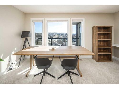 7 Springbluff Point Sw, Calgary, AB - Indoor Photo Showing Office