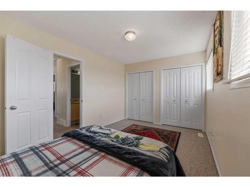 2105-111 Tarawood Lane Ne, Calgary, AB - Indoor Photo Showing Bedroom