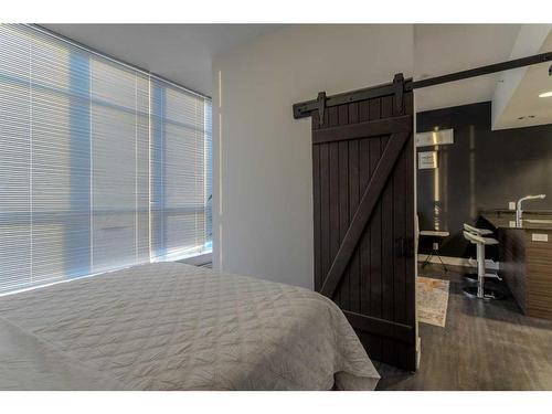 1502-1500 7 Street Sw, Calgary, AB - Indoor Photo Showing Bedroom