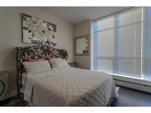 1502-1500 7 Street Sw, Calgary, AB - Indoor Photo Showing Bedroom