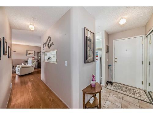 411-55 Arbour Grove Close Nw, Calgary, AB - Indoor Photo Showing Other Room