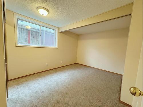 11011 5 Street Sw, Calgary, AB - Indoor Photo Showing Other Room