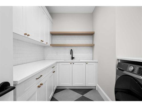 4318 4A Street Sw, Calgary, AB - Indoor Photo Showing Laundry Room