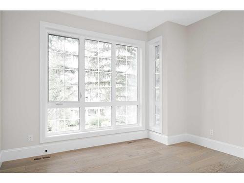 4318 4A Street Sw, Calgary, AB - Indoor Photo Showing Other Room