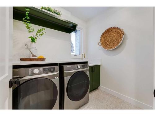 235 11A Street Nw, Calgary, AB - Indoor Photo Showing Laundry Room