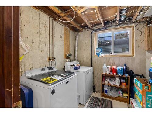 719 Whitehill Way Ne, Calgary, AB - Indoor Photo Showing Laundry Room