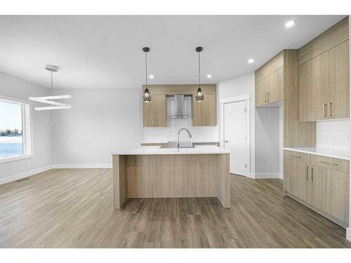 502 Clydesdale Way, Cochrane, AB - Indoor Photo Showing Kitchen