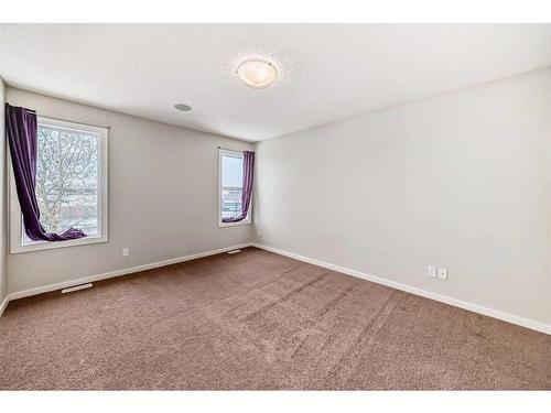 100 Cranberry Circle Se, Calgary, AB - Indoor Photo Showing Other Room
