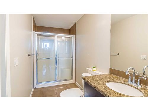 608-210 15 Avenue Se, Calgary, AB - Indoor Photo Showing Bathroom