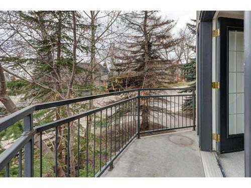 1405 22 Avenue Sw, Calgary, AB - Outdoor With Balcony With Exterior