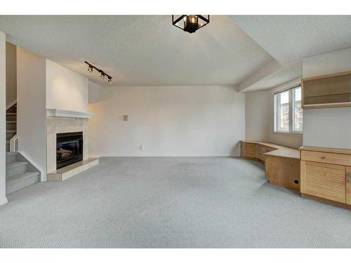 1405 22 Avenue Sw, Calgary, AB - Indoor With Fireplace