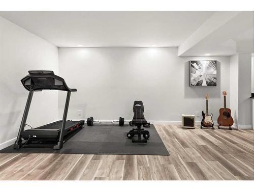 81 Country Hills Close Nw, Calgary, AB - Indoor Photo Showing Gym Room