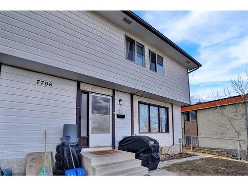 7708 Hunterview Drive Nw, Calgary, AB - Outdoor With Exterior