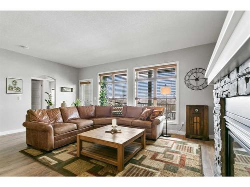467 Seclusion Valley Drive, Diamond Valley, AB - Indoor Photo Showing Living Room