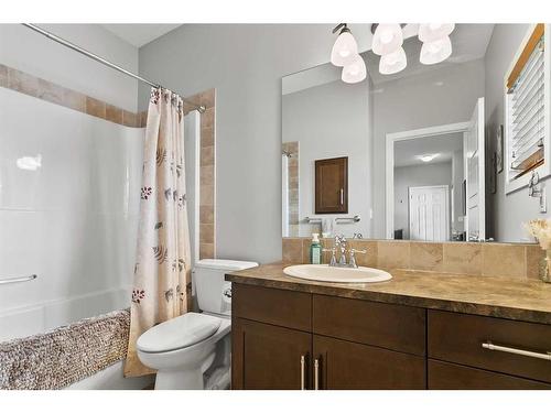 467 Seclusion Valley Drive, Diamond Valley, AB - Indoor Photo Showing Bathroom