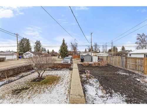 5138 52 Street, Olds, AB - Outdoor