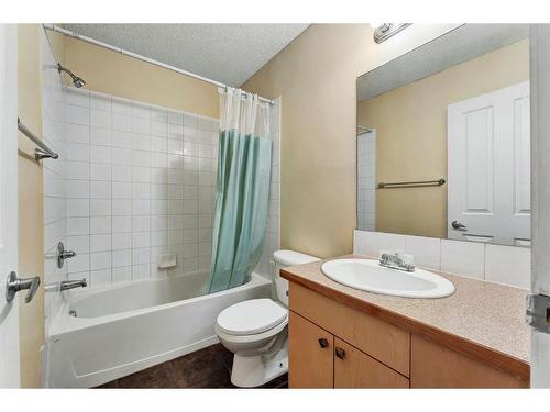 2122-1140 Taradale Drive Ne, Calgary, AB - Indoor Photo Showing Bathroom