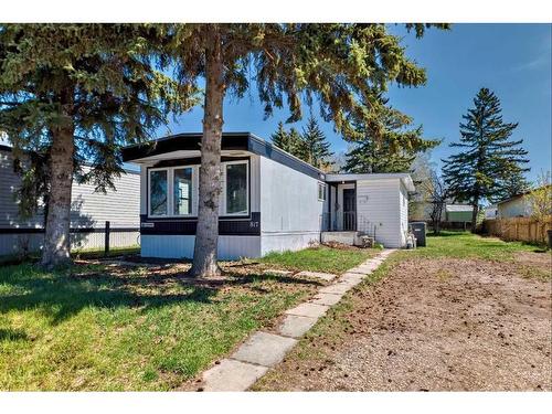 817 Bayview Crescent, Strathmore, AB - Outdoor