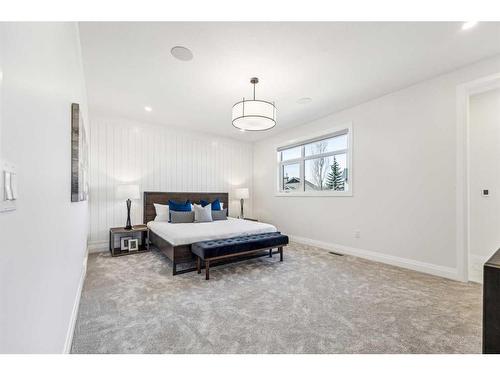 456 Discovery Place Sw, Calgary, AB - Indoor Photo Showing Other Room