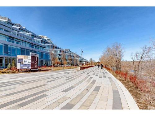 601-118 Waterfront Court Sw, Calgary, AB - Outdoor