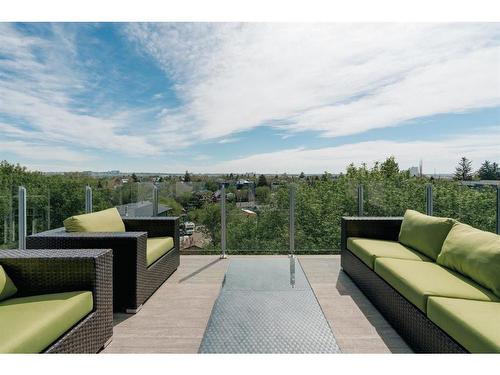 1114 Bellevue Avenue Se, Calgary, AB - Outdoor With View