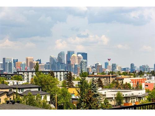 2005 28 Avenue Sw, Calgary, AB - Outdoor With View