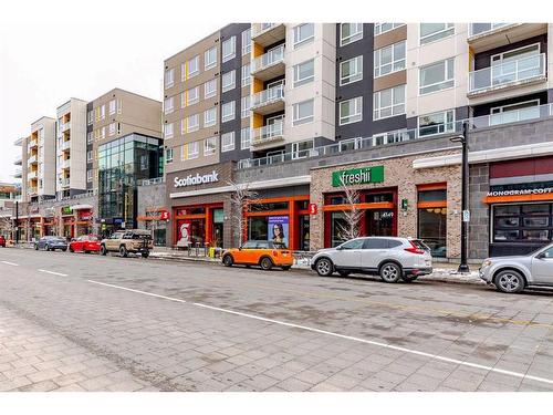 117-3130 Thirsk Street Nw, Calgary, AB - Outdoor With Facade