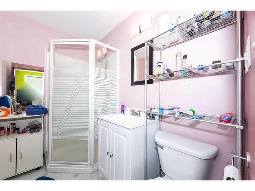 39 Taravista Mews Ne, Calgary, AB - Indoor Photo Showing Bathroom